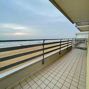 https://condominio-cansiglio-lido-di-jesolo.hotelinveneto.com