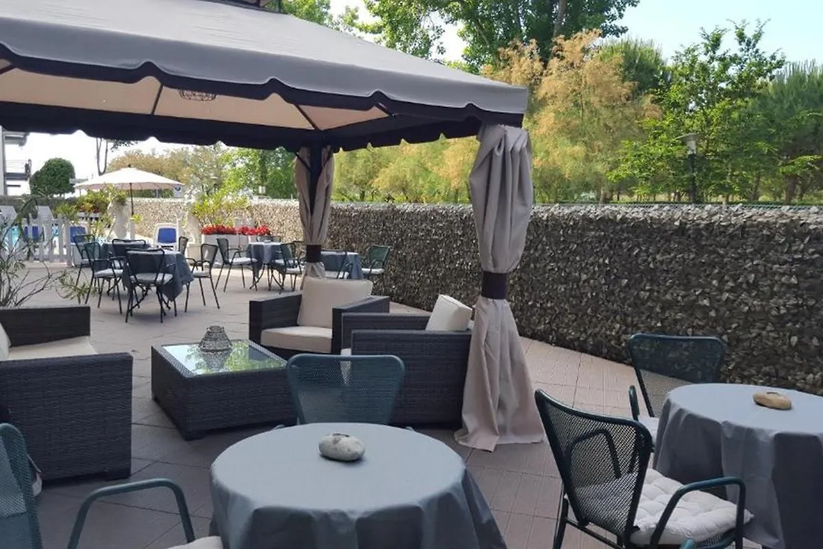 Hotel La Siesta Lido di Jesolo 3*,