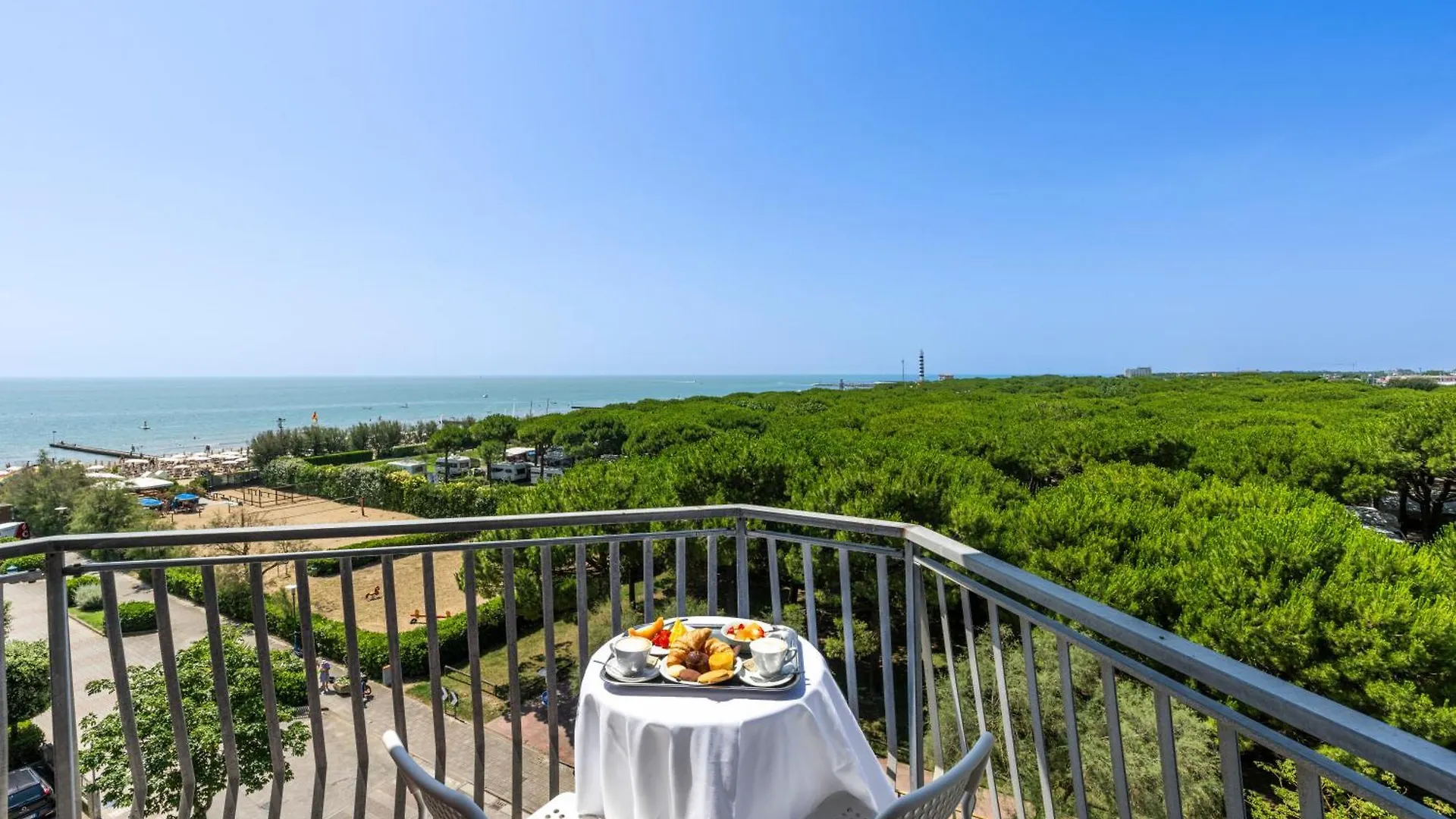 Hotel La Siesta Lido di Jesolo 3*,  Italy
